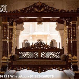 Elegant Royal Swing Design with Decorative Upholstery No-1670
