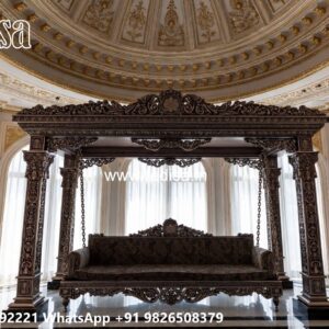 Indoor Classic Swing Design with Rich Wooden Finish No-2533