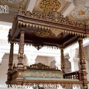 Wooden Classic Swing Design with Floral Detailing No-5205