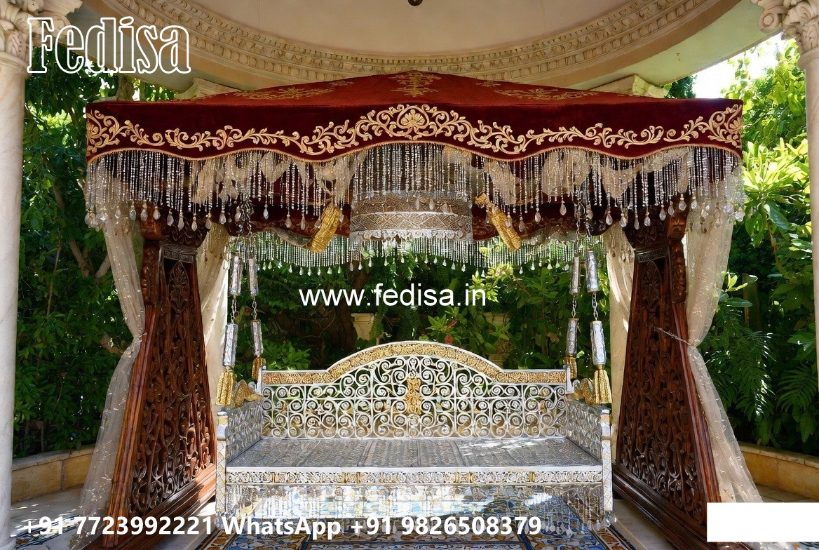 Artistic Wood Carving Swing Design with Floral Patterns No-7555